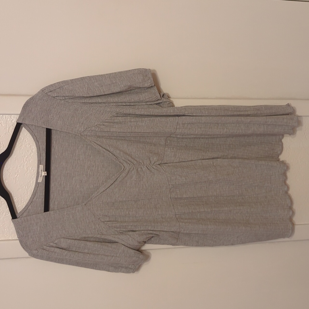 Maurices Heather Gray V-Neck Tee